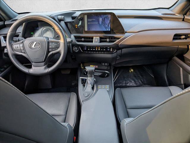 Used 2024 Lexus UX 250h F Sport image 19