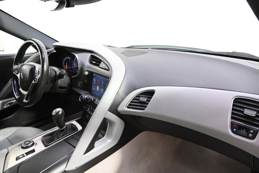 Used 2014 Chevrolet Corvette Z51 w/ 3LT Preferred Equipment Group image 19