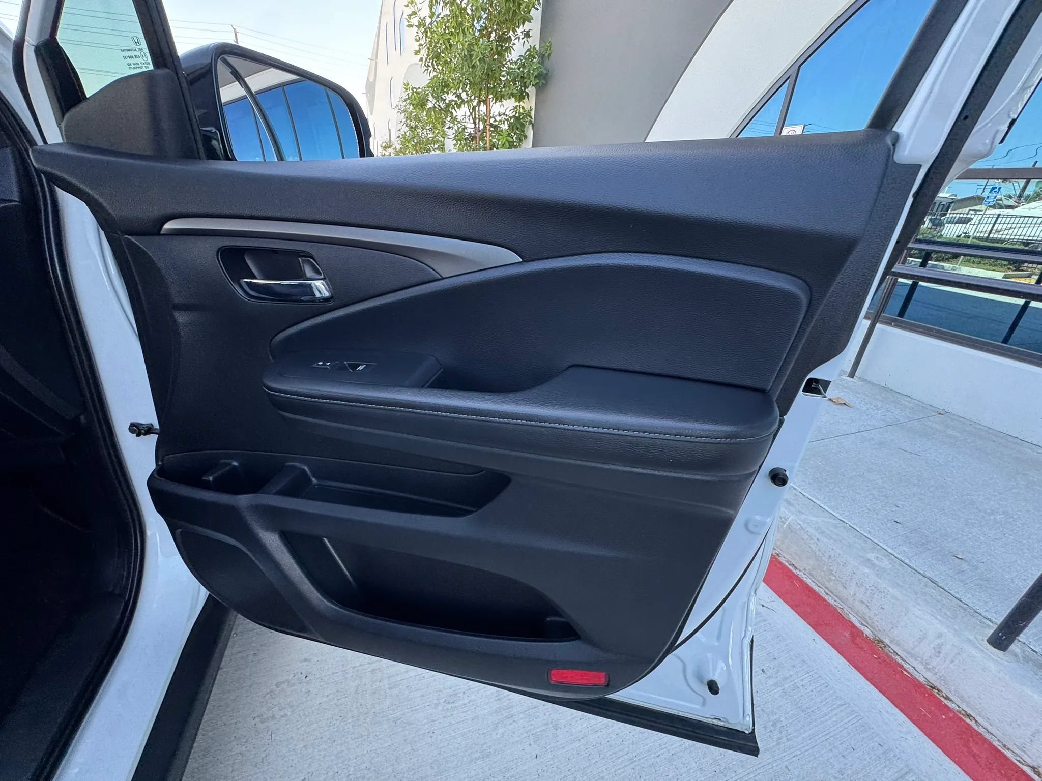 Used 2020 Honda Ridgeline Sport image 30