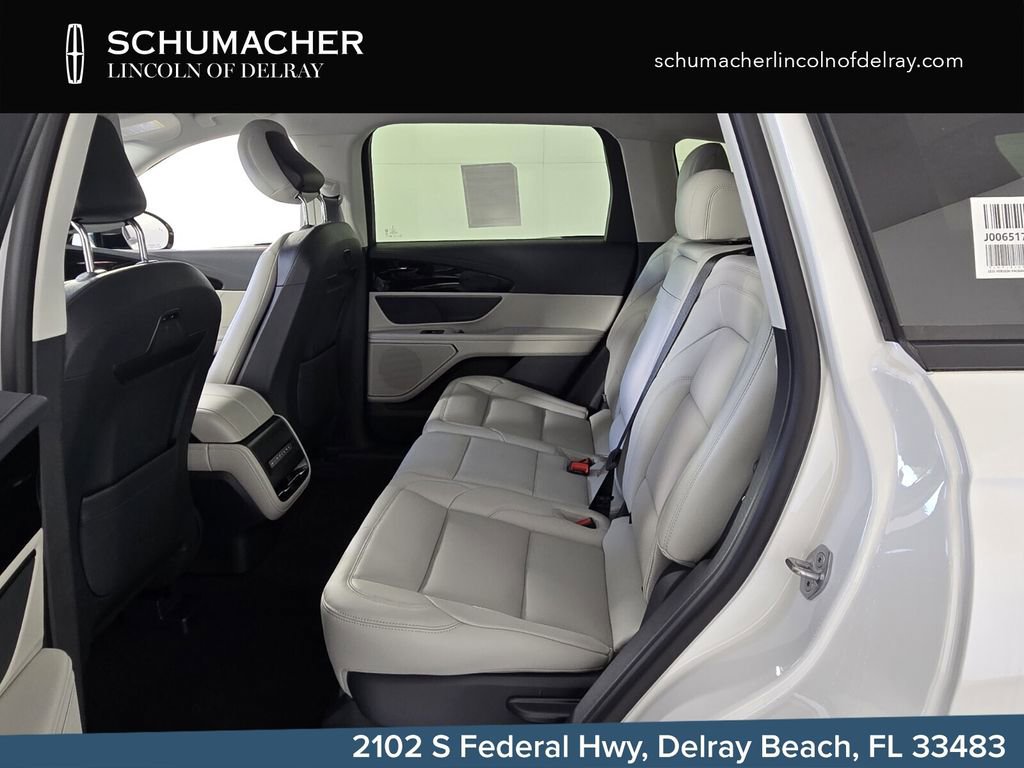 New 2026 Lincoln Nautilus Premier AWD/4WD image 9
