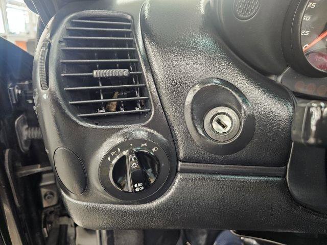 Used 2000 Porsche Boxster RWD image 11