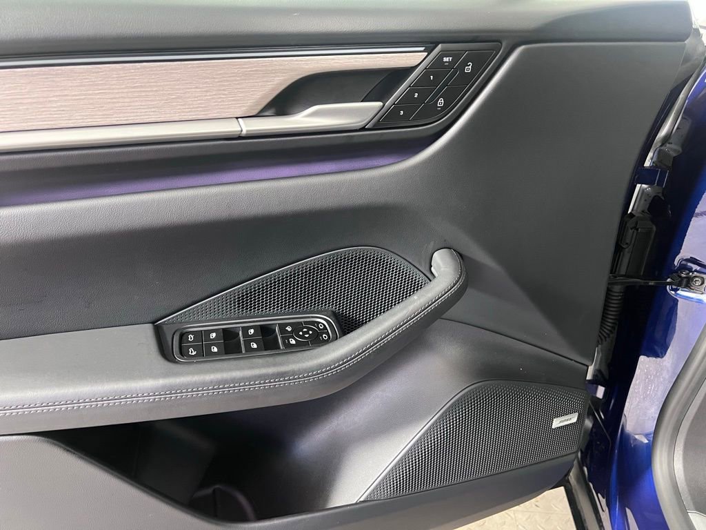 Certified 2024 Porsche Macan 4 Electric image 30