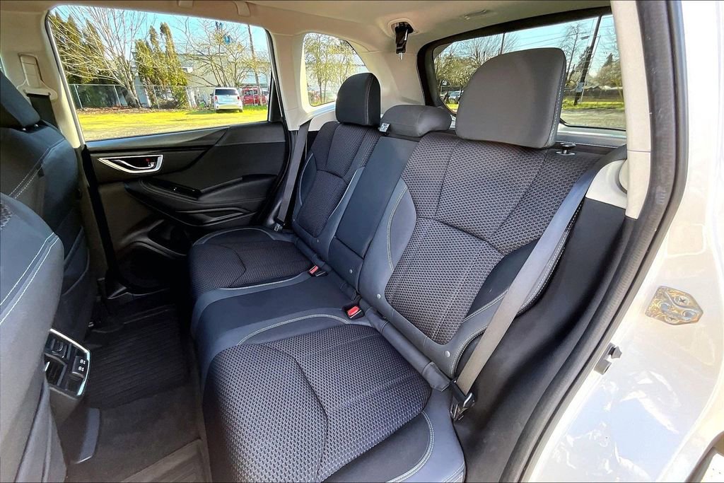 Used 2020 Subaru Forester Premium AWD/4WD image 22