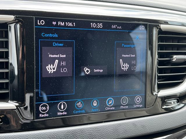 Used 2018 Chrysler Pacifica Touring-L image 23