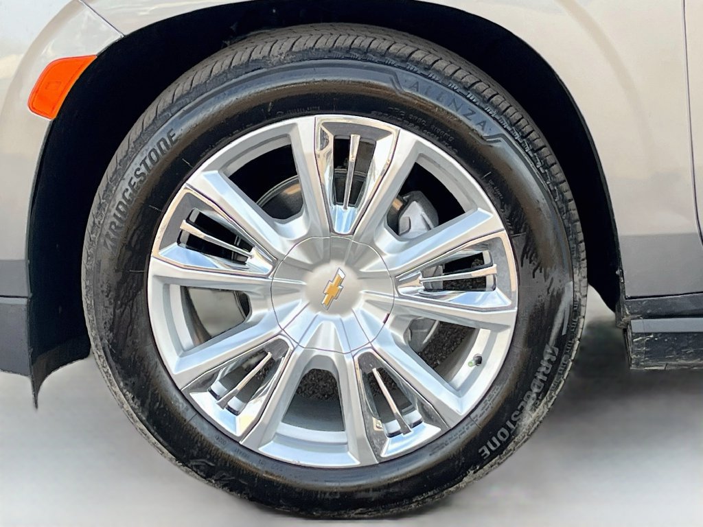 Used 2024 Chevrolet Tahoe High Country w/ Advanced Technology Package AWD/4WD image 33