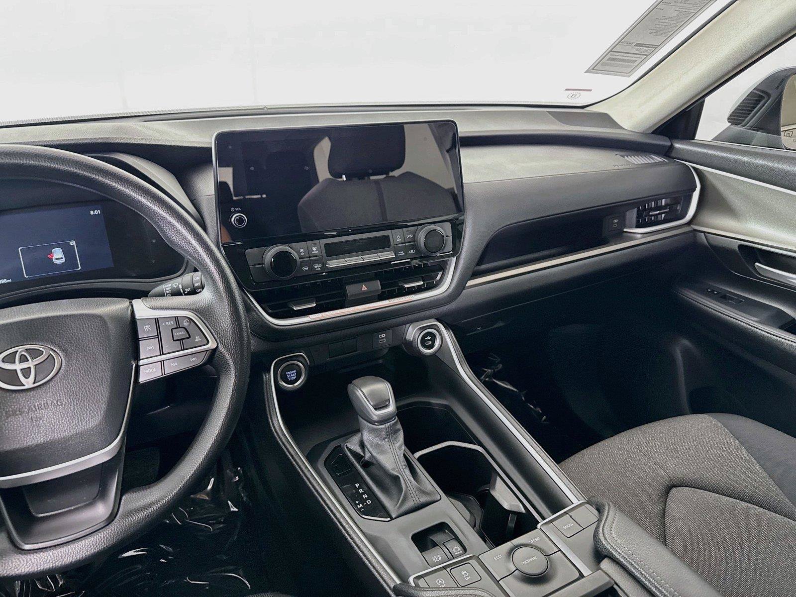 Certified 2025 Toyota Grand Highlander FWD image 31