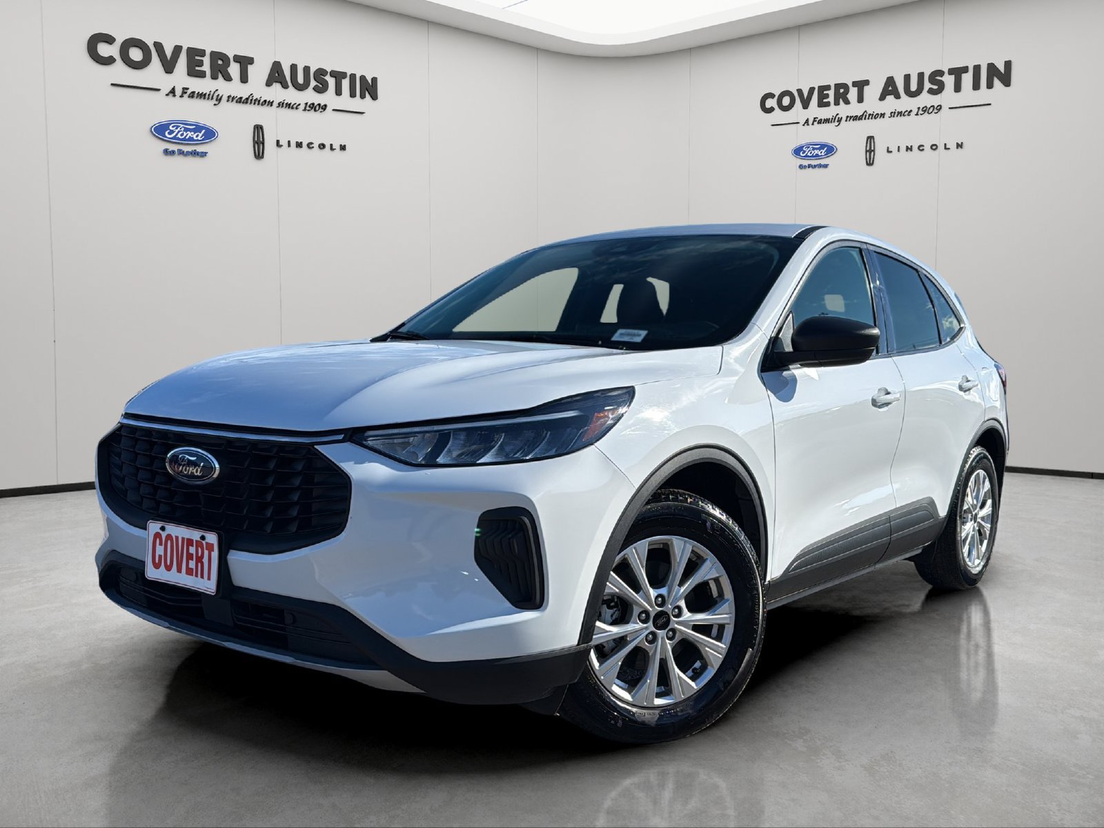 Used 2025 Ford Escape Active FWD image 1