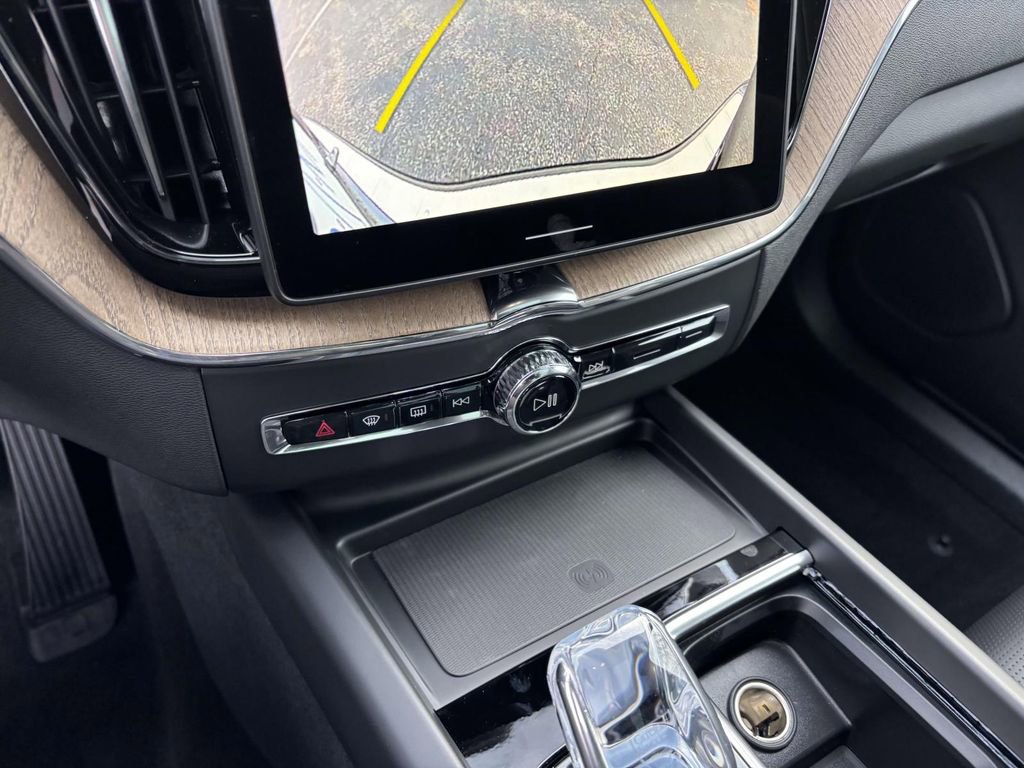New 2026 Volvo XC60 B5 Ultra w/ Protection Package Premier image 21