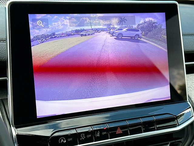 Used 2024 Jeep Compass Latitude image 13