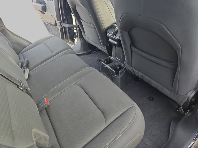 Used 2022 Jeep Wrangler Unlimited Sport image 12