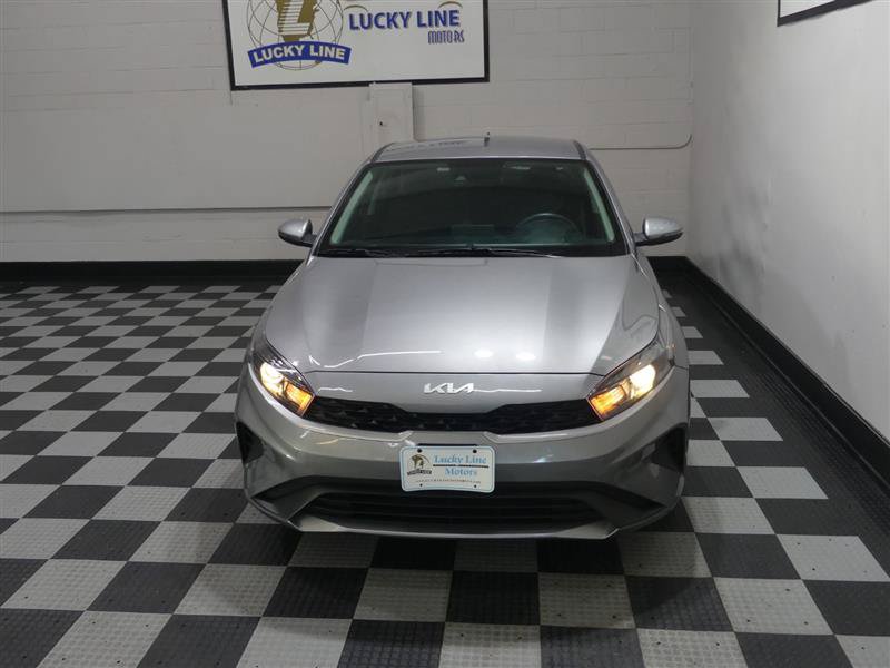 Used 2023 Kia Forte LXS w/ LXS Technology Package FWD image 3