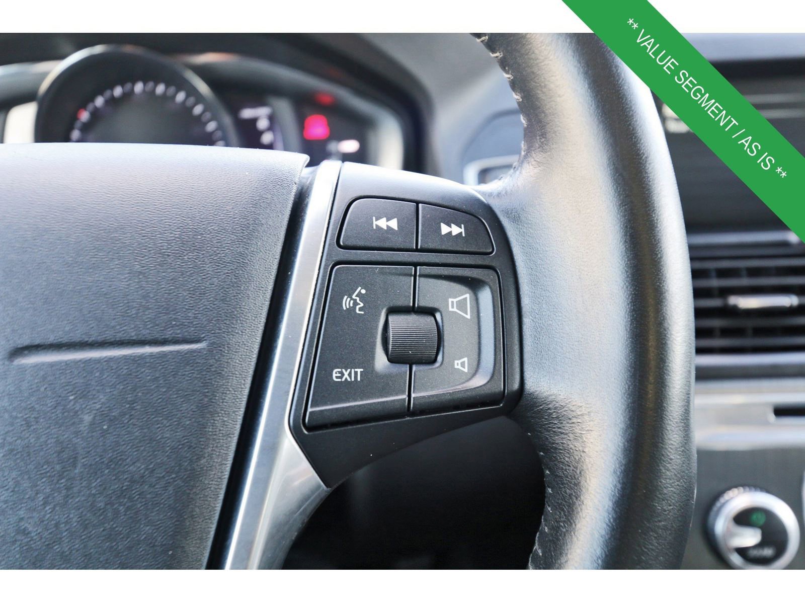 Used 2016 Volvo XC60 T5 Platinum image 19