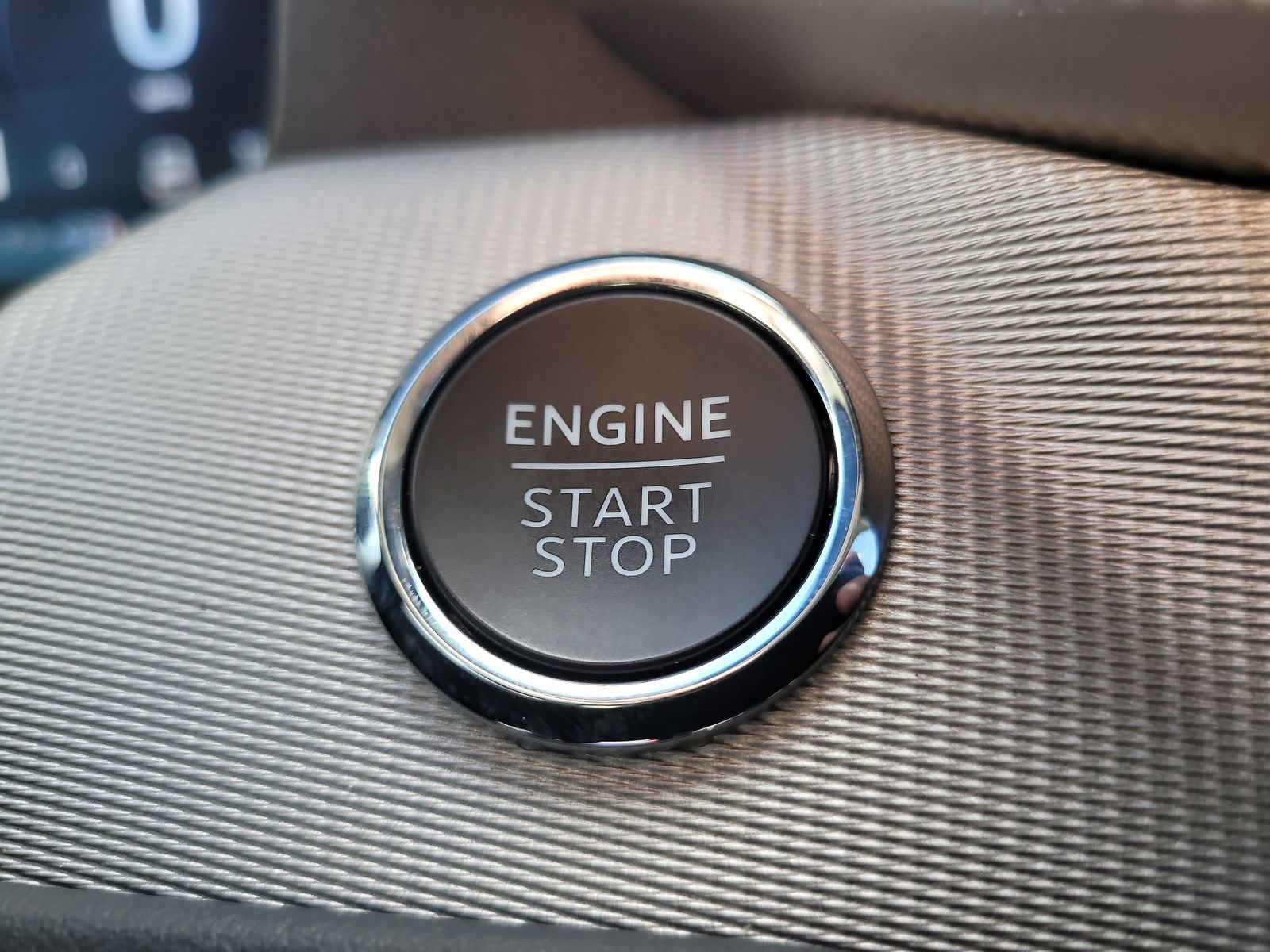 Certified 2025 Ford Explorer Active RWD image 27