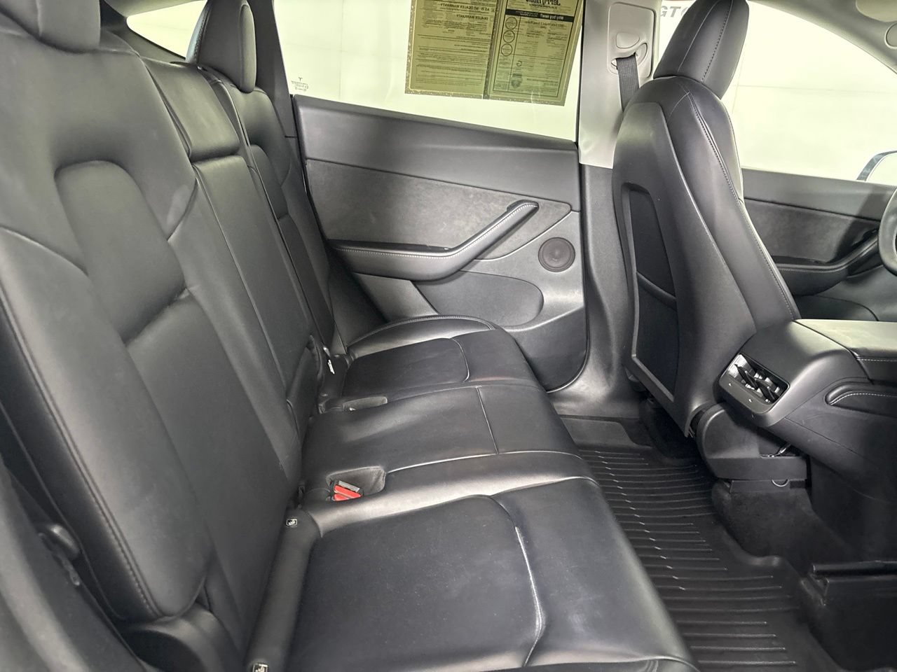 Used 2021 Tesla Model Y Long Range AWD/4WD image 18