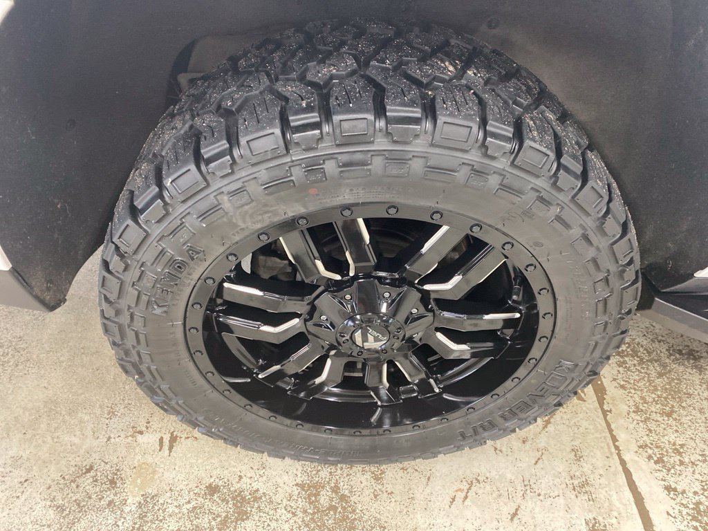 Certified 2022 GMC Yukon XL Denali AWD/4WD image 17