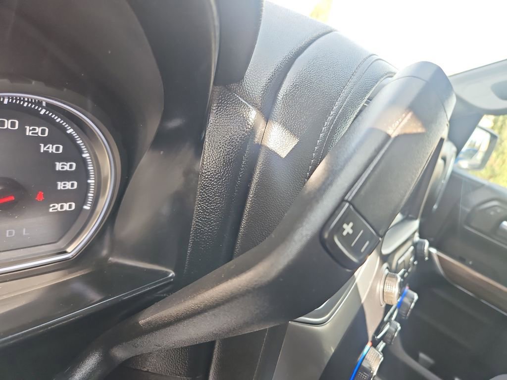 Used 2020 Chevrolet Silverado 1500 LT image 23