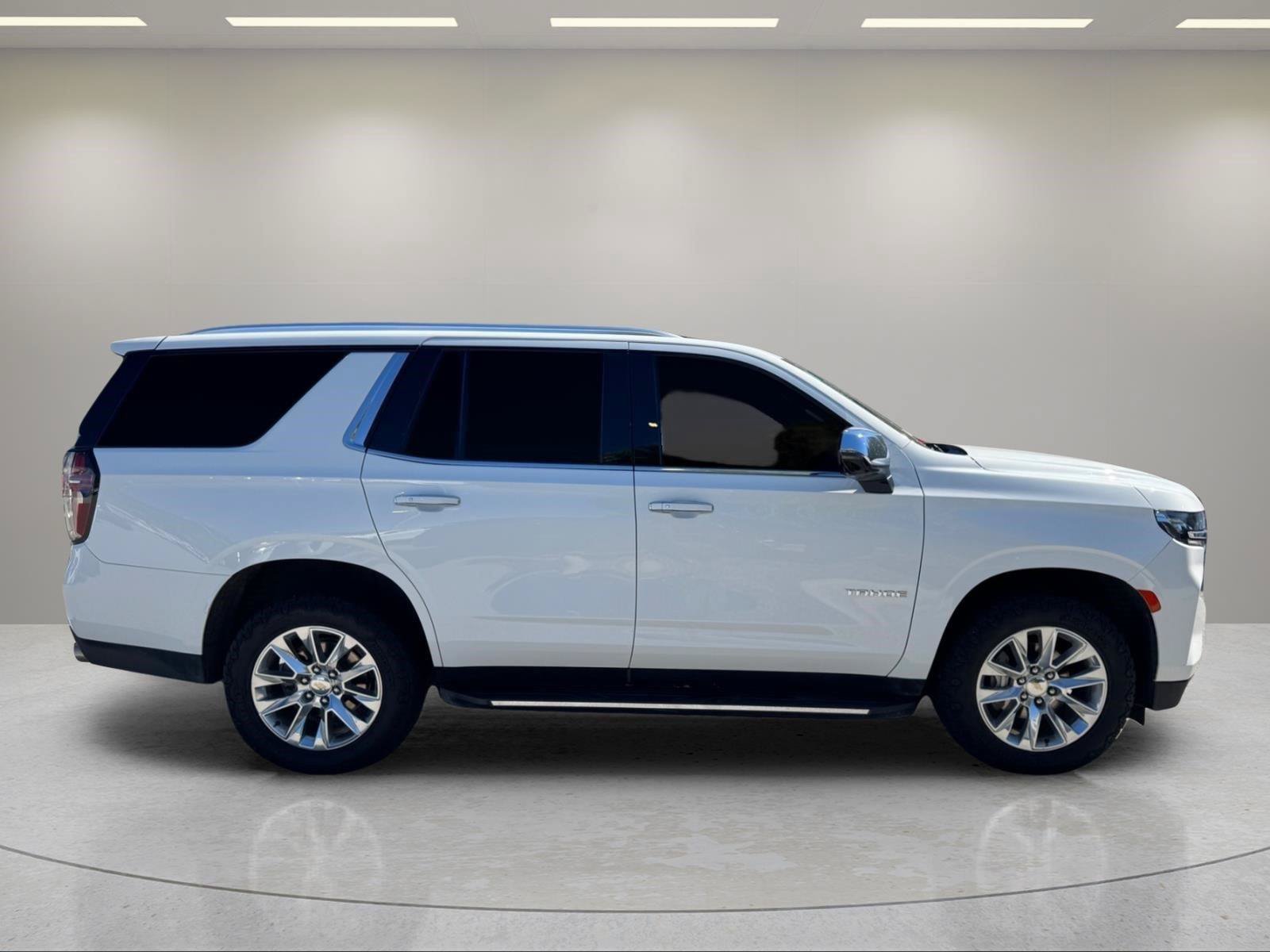 Used 2023 Chevrolet Tahoe Premier AWD/4WD image 6