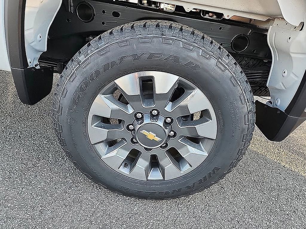 New 2025 Chevrolet Silverado 2500 Custom w/ Custom Value Package image 10