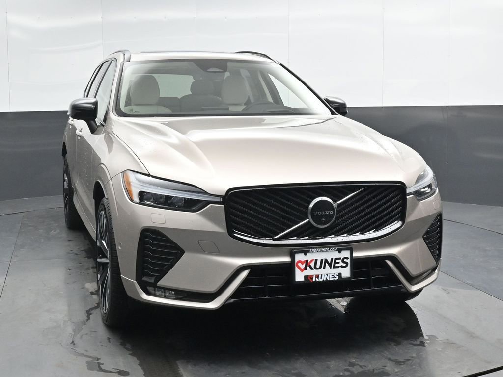 New 2026 Volvo XC60 B5 Ultra w/ Protection Package Premier image 4