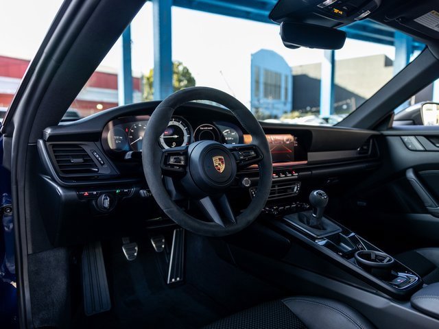 Used 2024 Porsche 911 Carrera T image 4