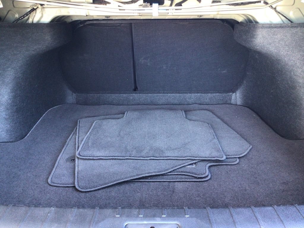 Used 2026 Nissan Sentra SR w/ Floor Mat Package FWD image 39