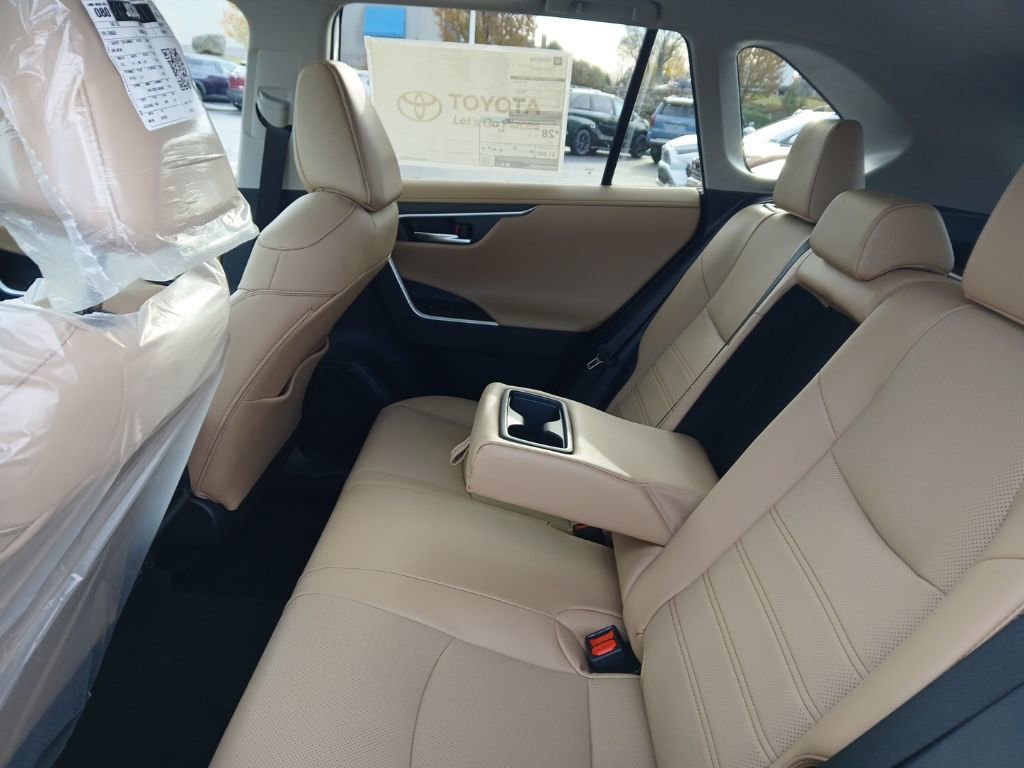New 2025 Toyota RAV4 Limited image 9