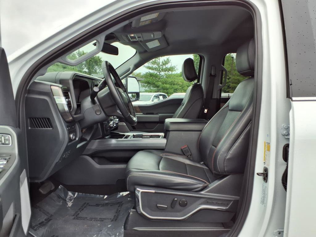 Used 2024 Ford F250 Lariat w/ Chrome Package image 27