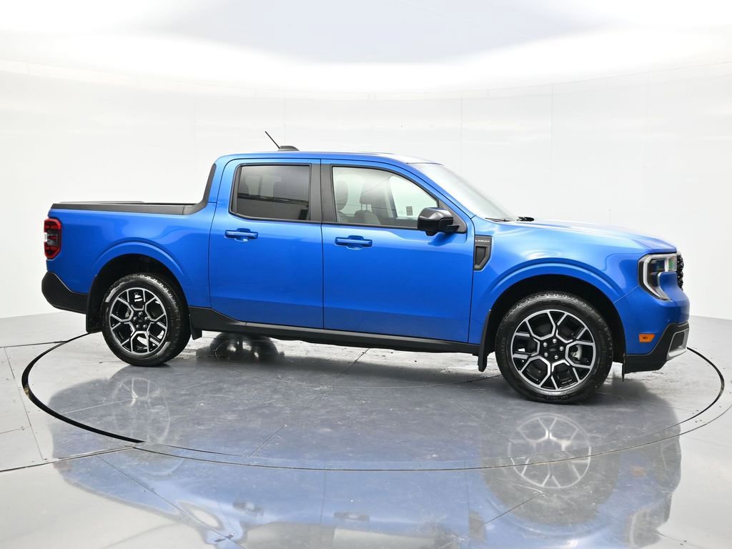 Used 2025 Ford Maverick Lariat AWD/4WD image 4