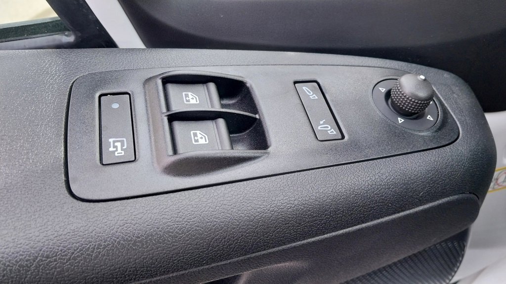 New 2025 RAM ProMaster 1500 w/ Convenience Group image 30