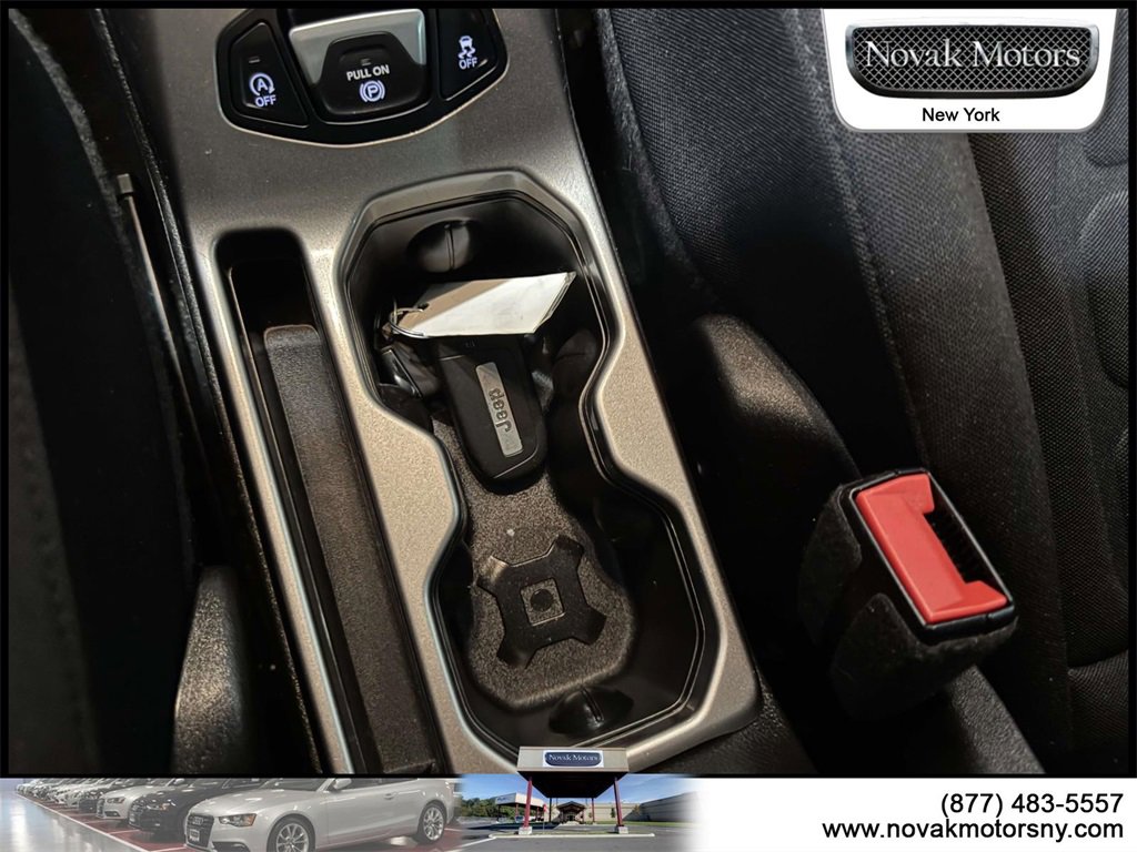 Used 2022 Jeep Renegade Latitude image 23