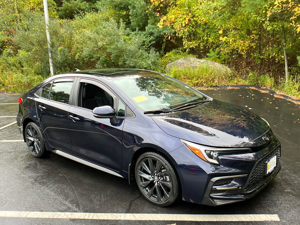 Used 2023 Toyota Corolla XSE image 7