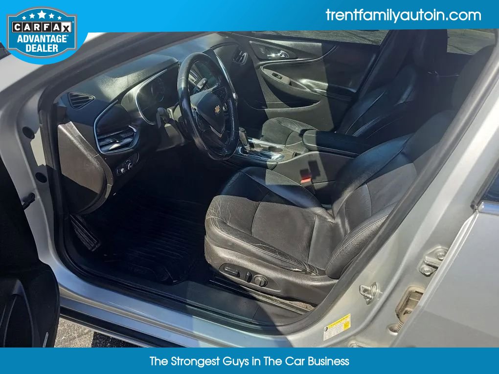 Used 2017 Chevrolet Malibu LT w/ Leather Package image 30