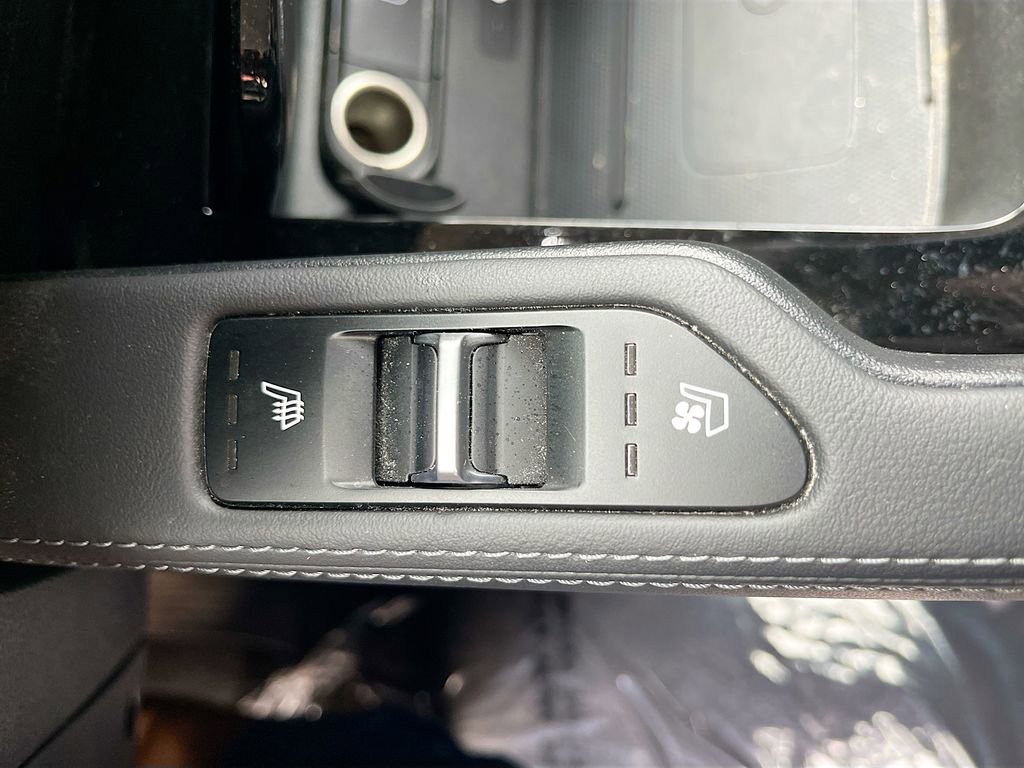 Used 2022 Kia Telluride EX image 21