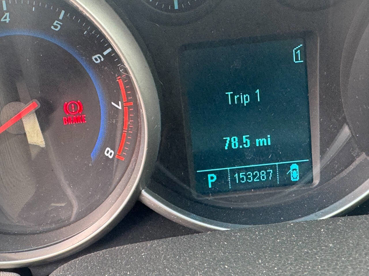 Used 2011 Chevrolet Cruze LS FWD image 16