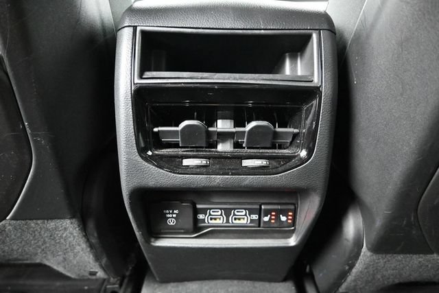 Used 2023 Jeep Grand Cherokee Limited w/ Black Appearance Package AWD/4WD image 25