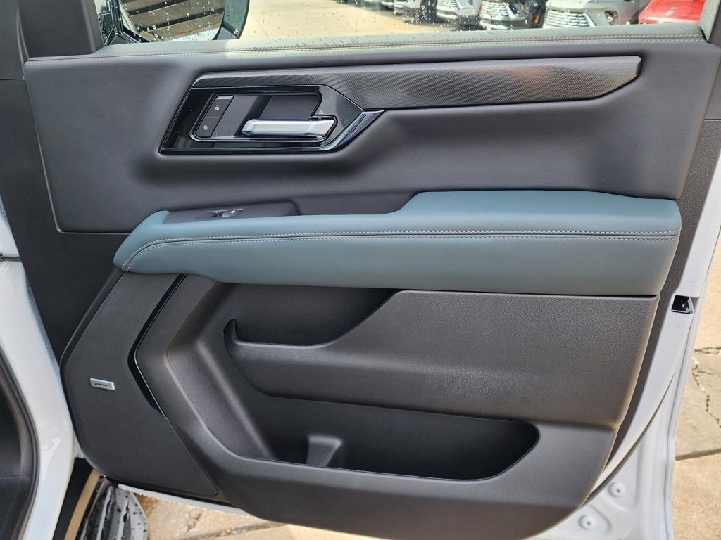 New 2026 GMC Yukon AT4 image 40