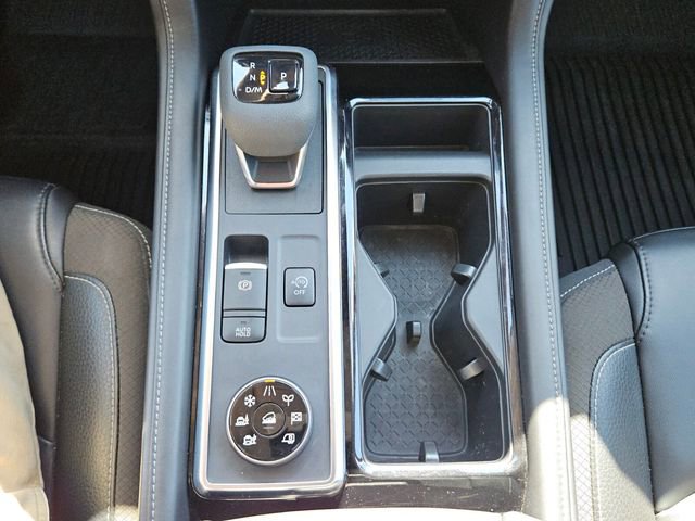 Used 2023 Nissan Pathfinder SL w/ Lighting Package (N92) image 20