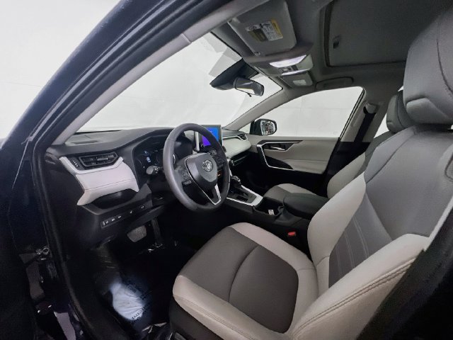 Used 2025 Toyota RAV4 XLE Premium w/ Weather Package FWD image 17