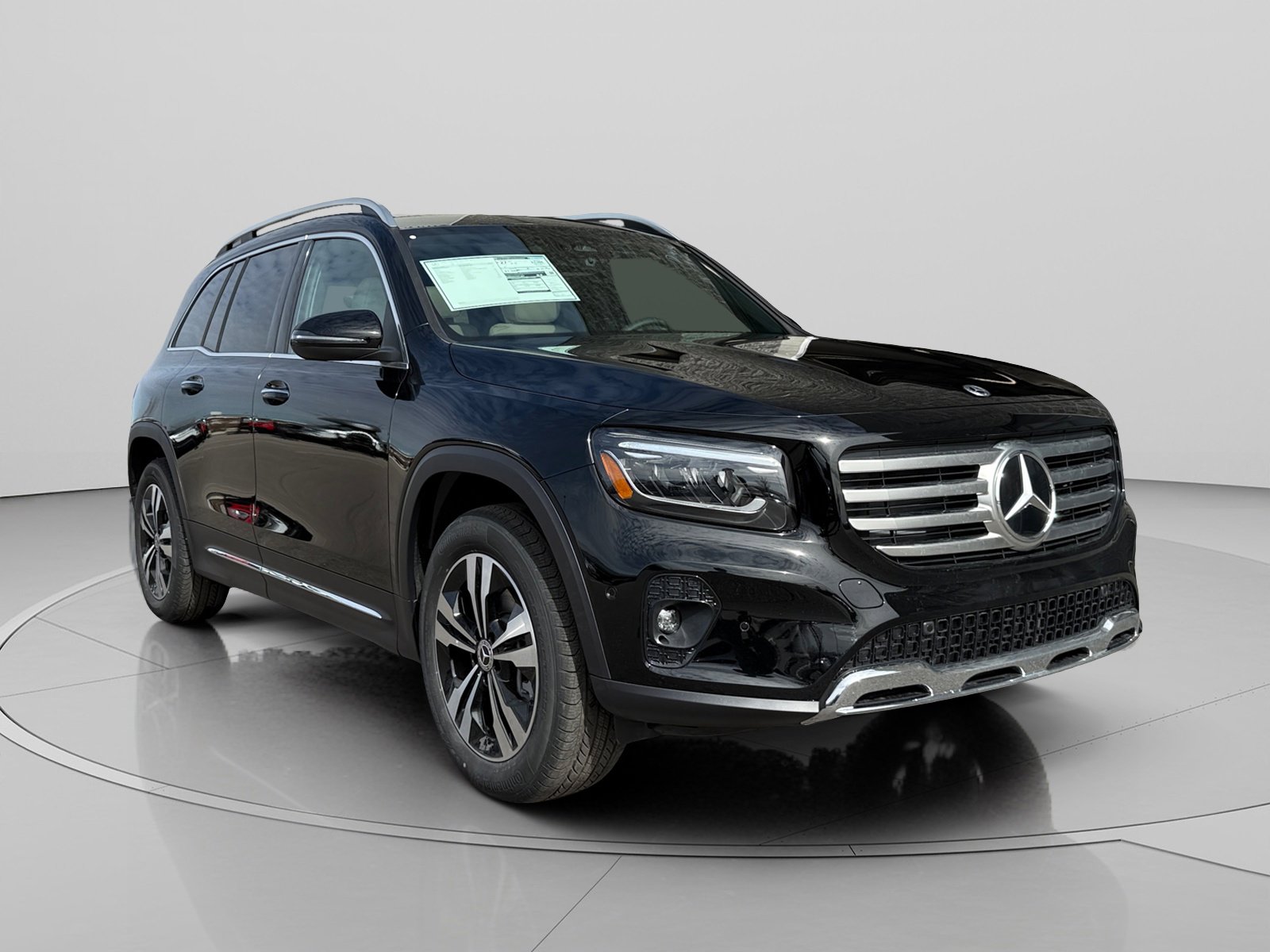 Used 2026 Mercedes-Benz GLB 250 4MATIC image 7