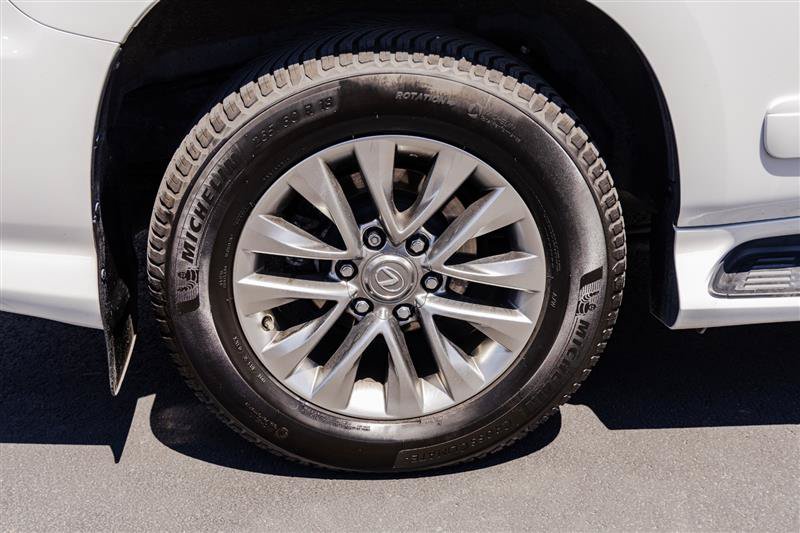 Used 2017 Lexus GX 460 Luxury AWD/4WD image 40