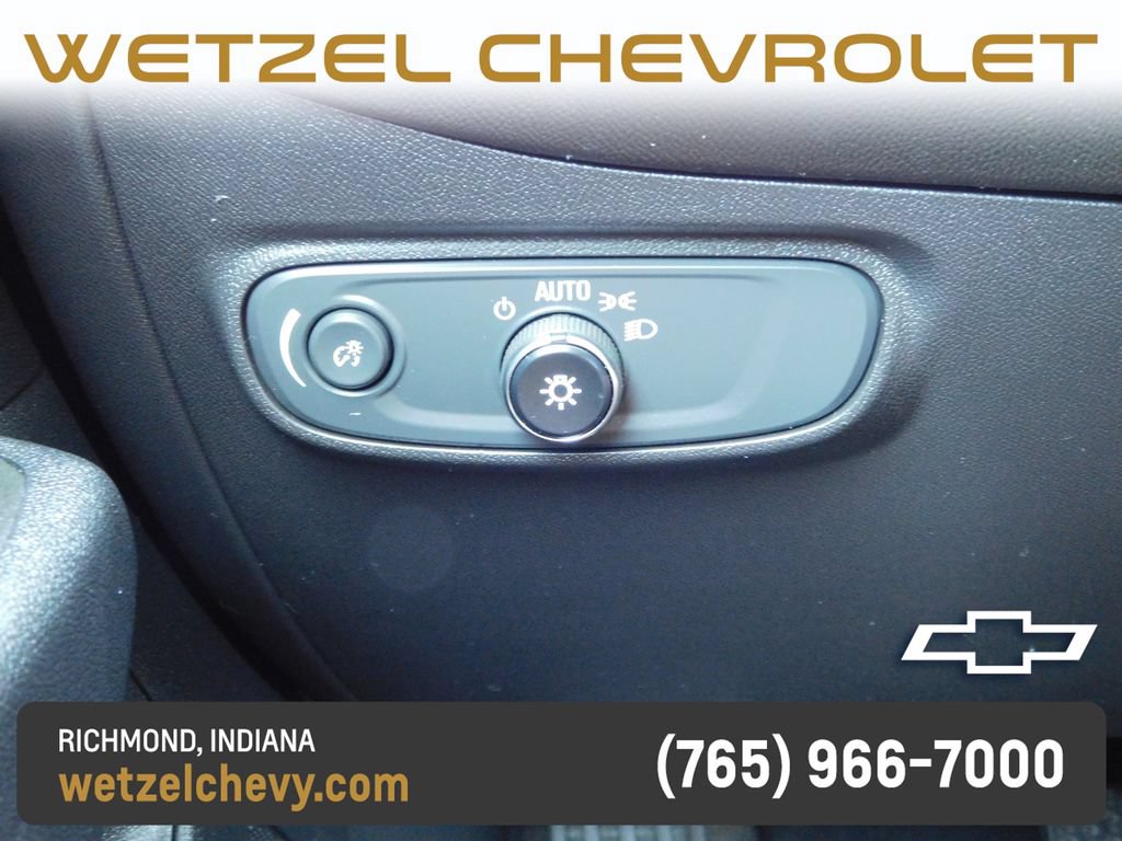 Used 2022 Chevrolet Equinox LT w/ Driver Convenience Package AWD/4WD image 28