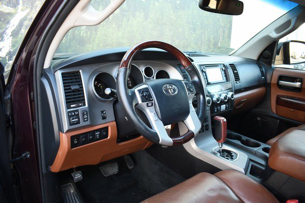 Used 2014 Toyota Sequoia Platinum image 14