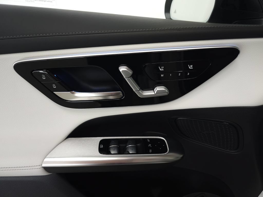 Certified 2026 Mercedes-Benz GLC 300 4MATIC image 6