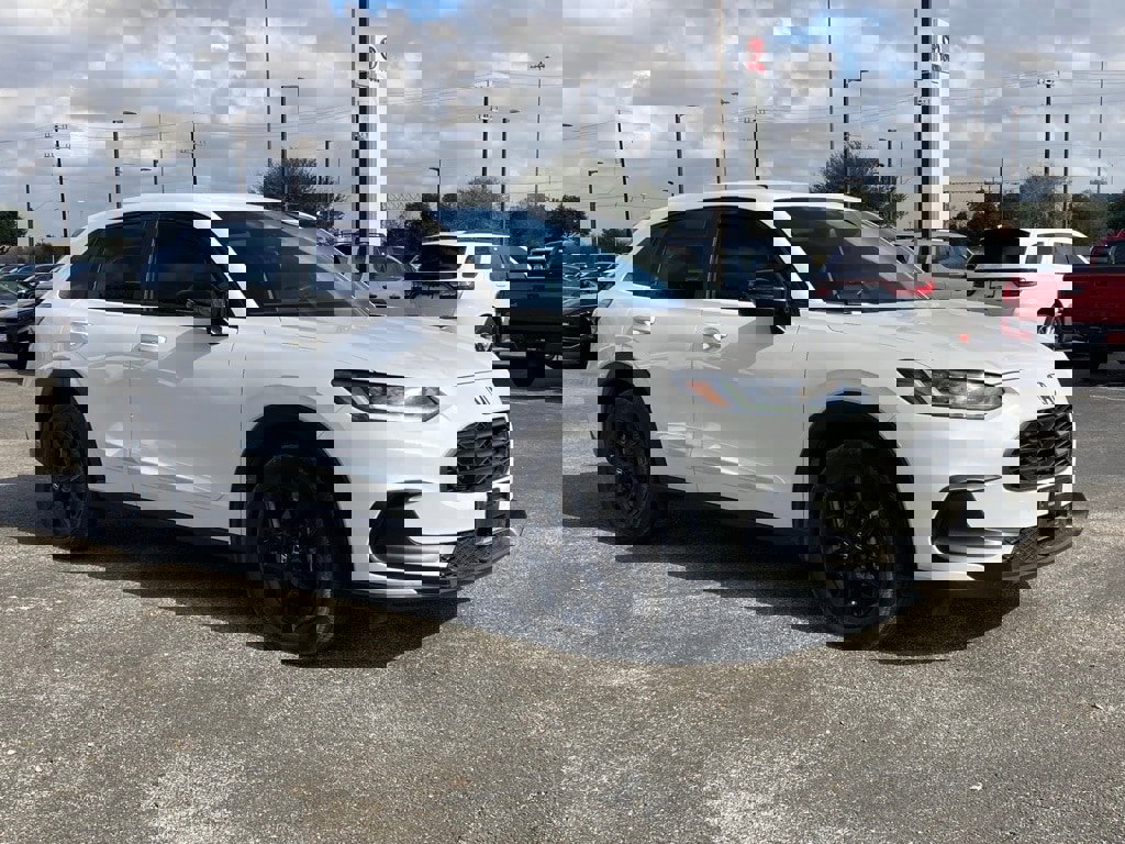 Used 2025 Honda HR-V Sport image 3