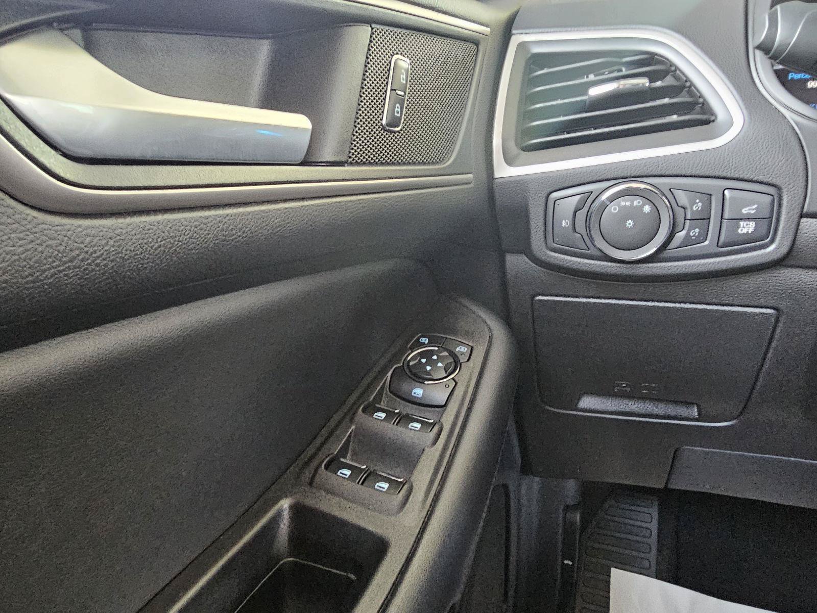 Used 2023 Ford Edge SEL w/ Convenience Package AWD/4WD image 24