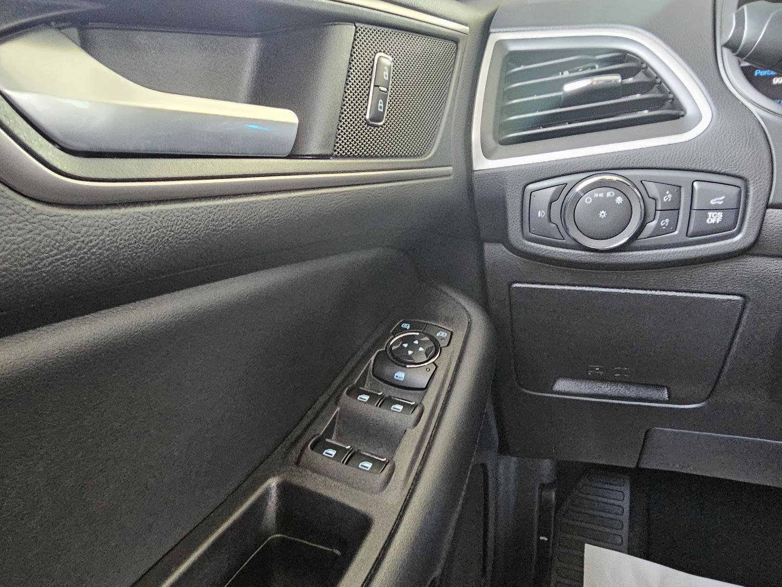 Used 2023 Ford Edge SEL w/ Convenience Package AWD/4WD image 24