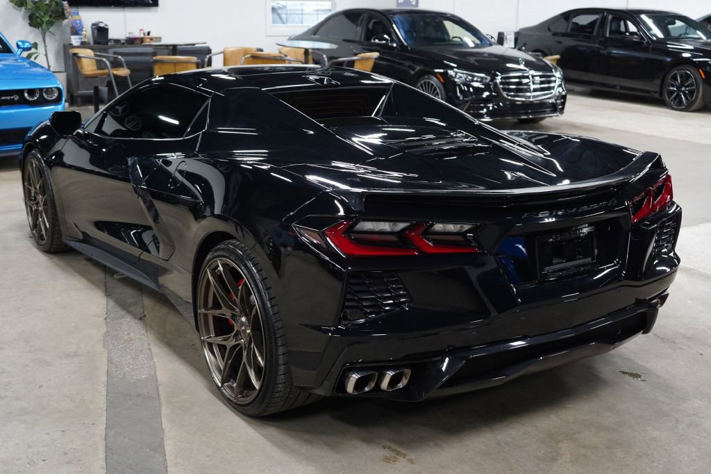 Used 2022 Chevrolet Corvette Stingray Convertible w/ Z51 Performance Package RWD image 3