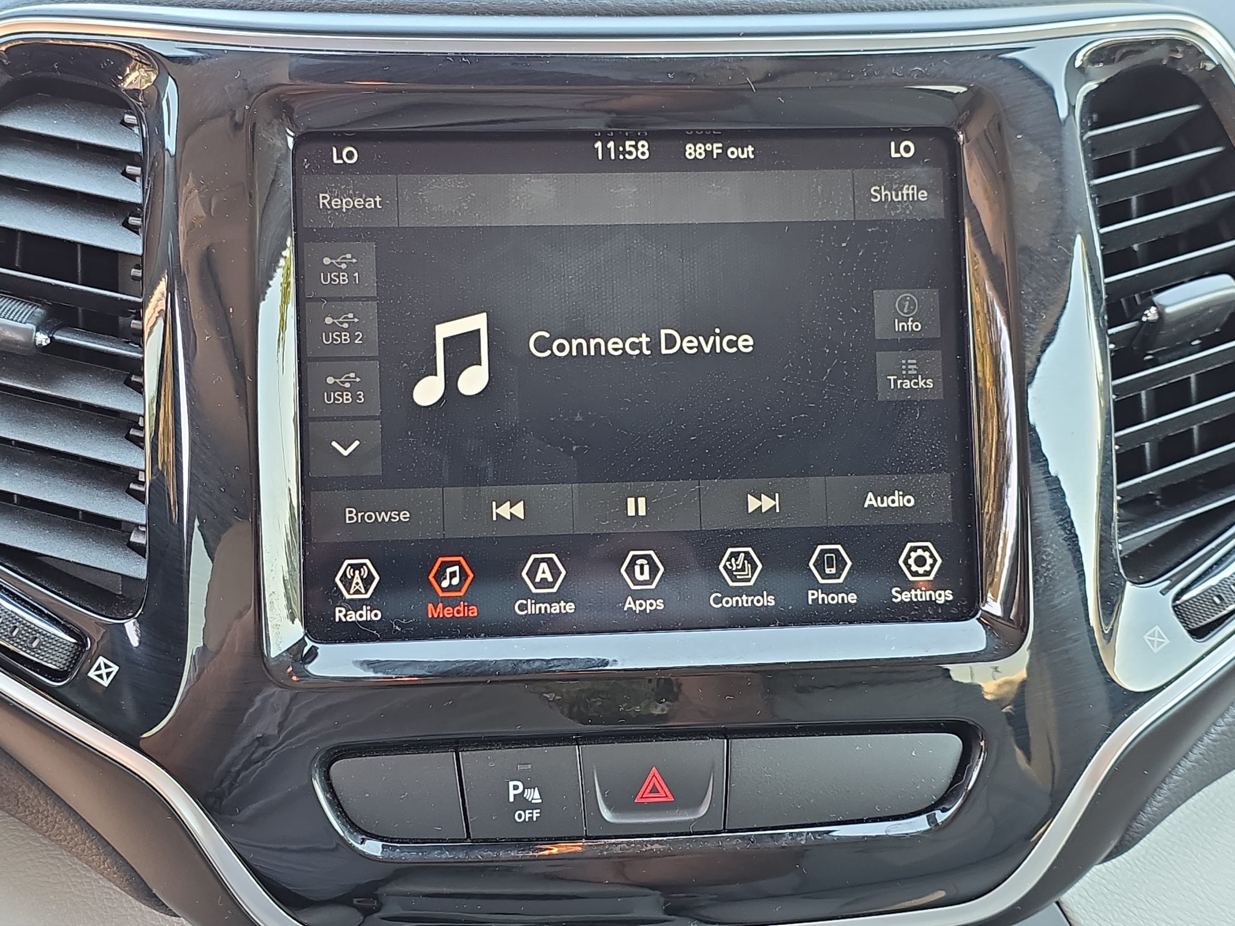Used 2020 Jeep Cherokee Limited AWD/4WD image 19