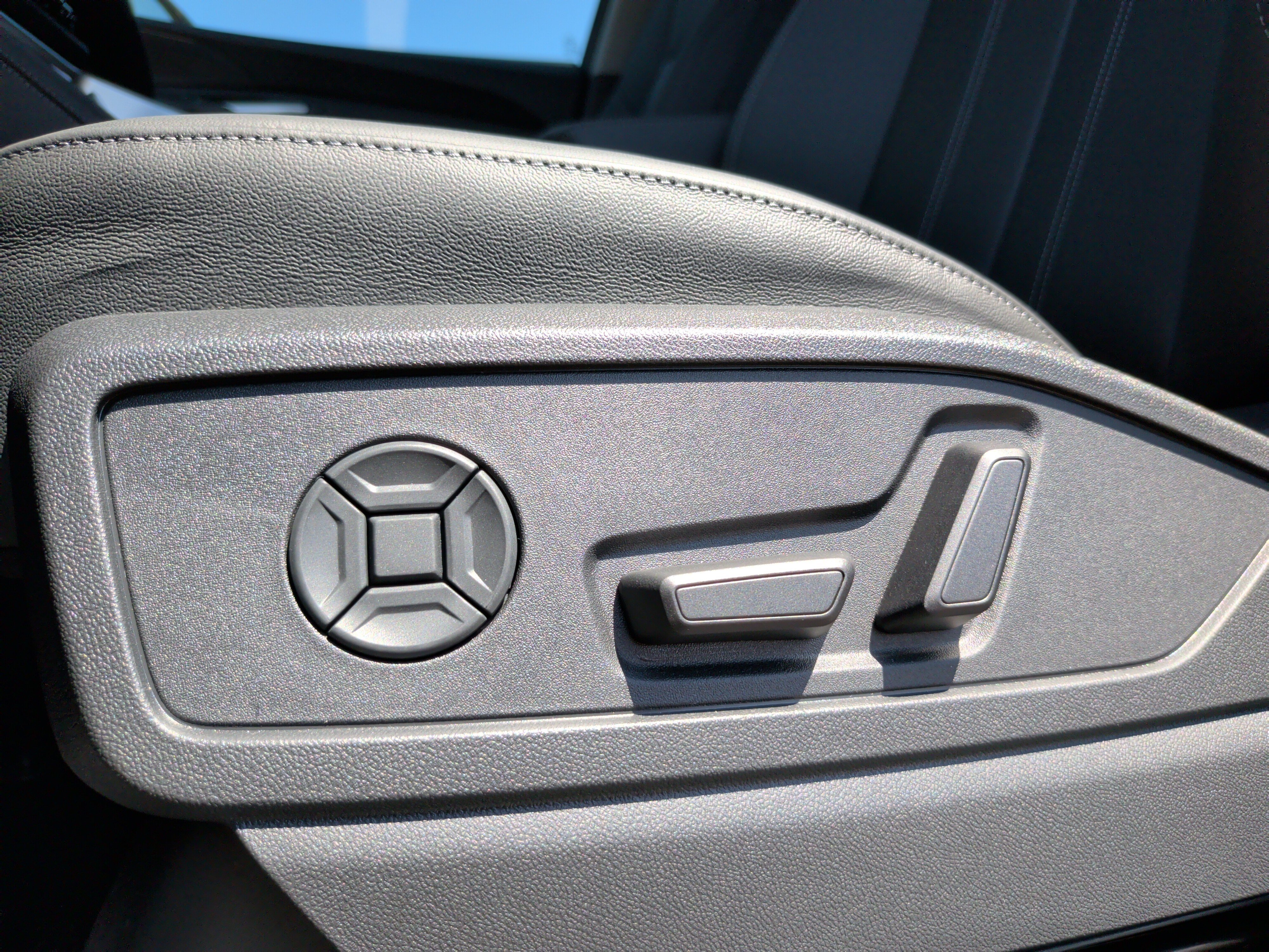 Used 2026 Audi Q5 Premium AWD/4WD image 25