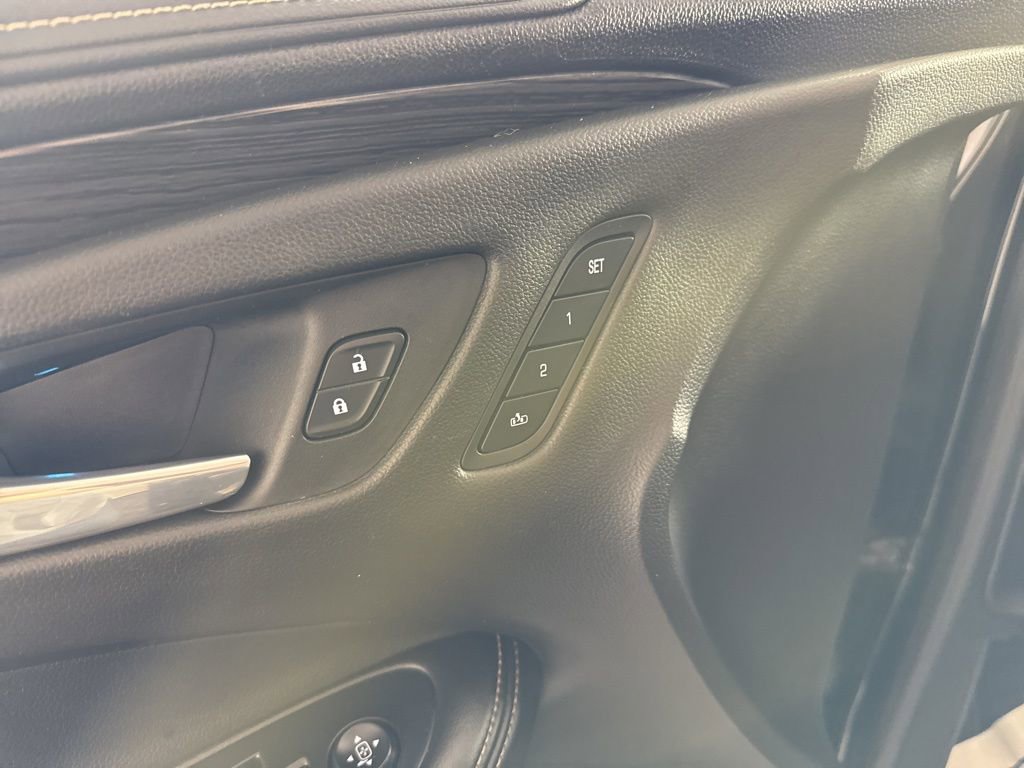 Used 2017 Buick Envision Essence FWD image 13